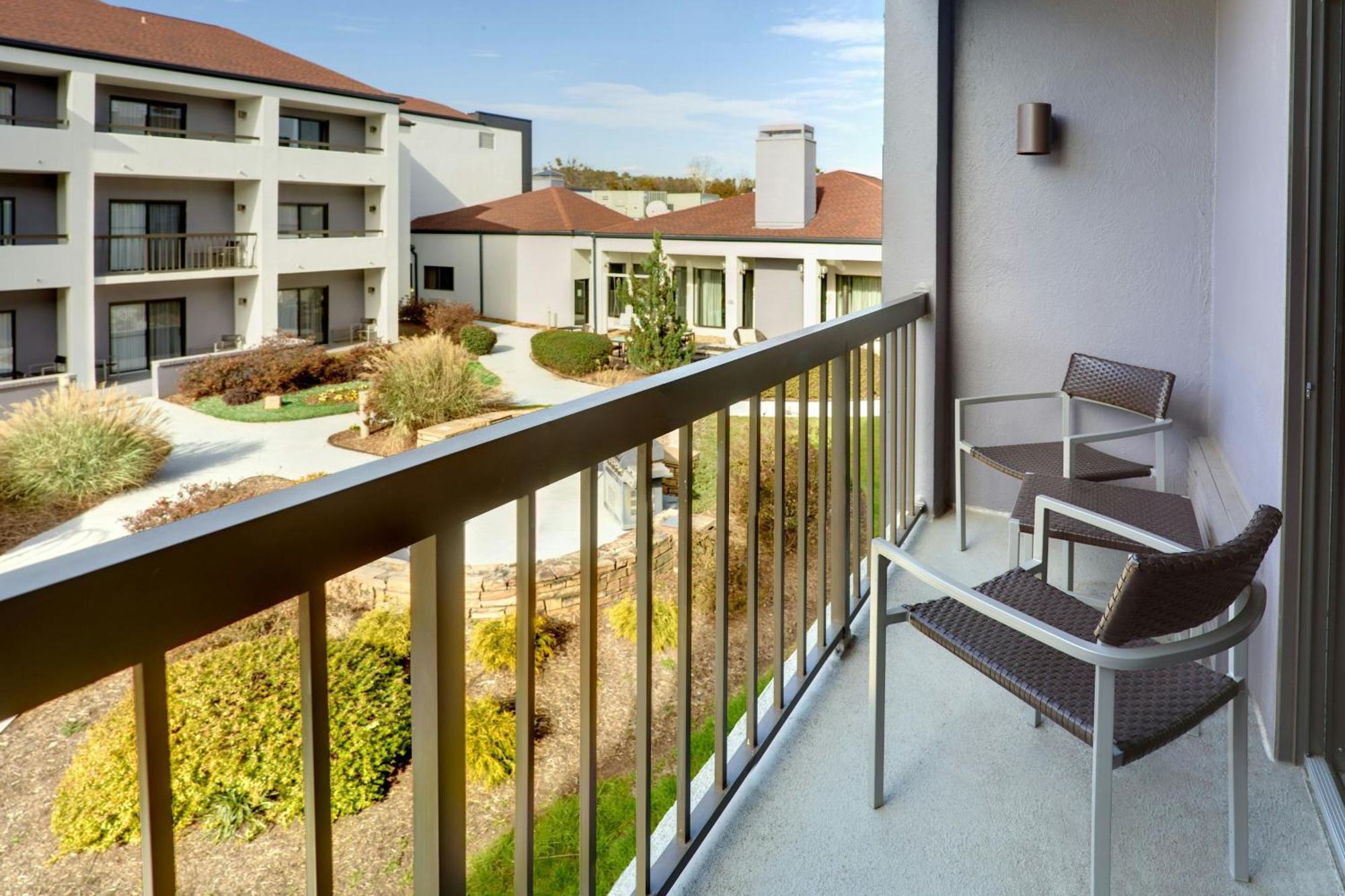 Courtyard Greenville Haywood Mall Luaran gambar