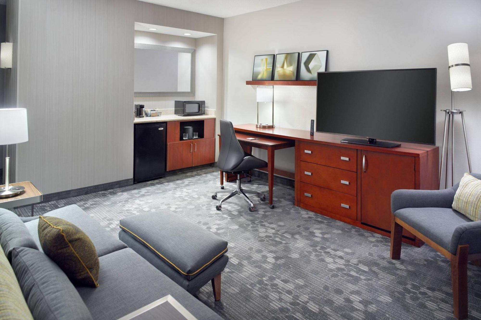 Courtyard Greenville Haywood Mall Luaran gambar